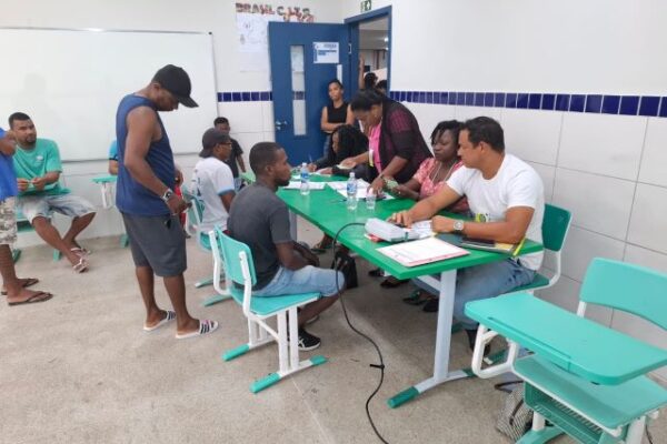 Eleições transcorrem com qualidade em colégios de Feira de Santana