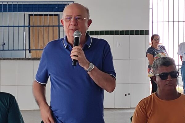 Prefeito José Ronaldo rebate críticas e diz que 2025 é ano de planejamento: “Não dá para fazer e depois não pagar”
